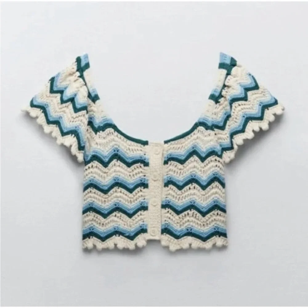 Zara Crochet NWT Crop Top Chevron Scalloped Button Front
